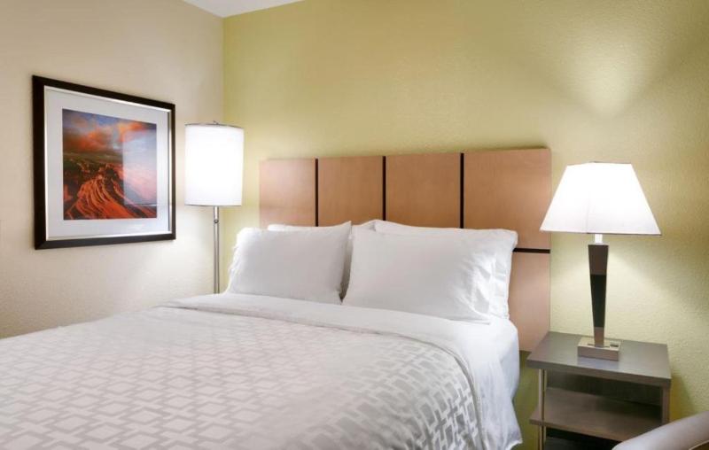 Studio Queen Suite image 1