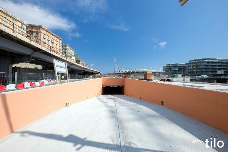 Waterfront Luxury 1BR Free PARKING AC NETFLIX & WIFI BY TILO LUX - image 19