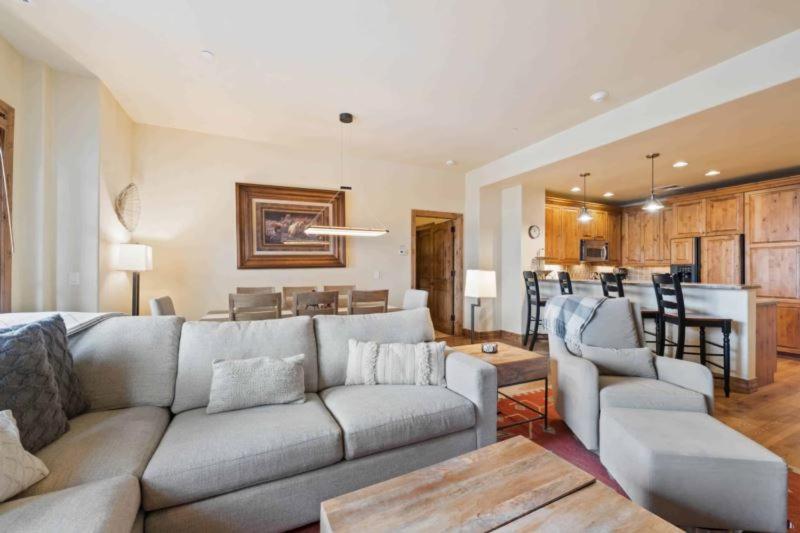 Beaver Creek Landing A207 by East West Hospitality - image 1