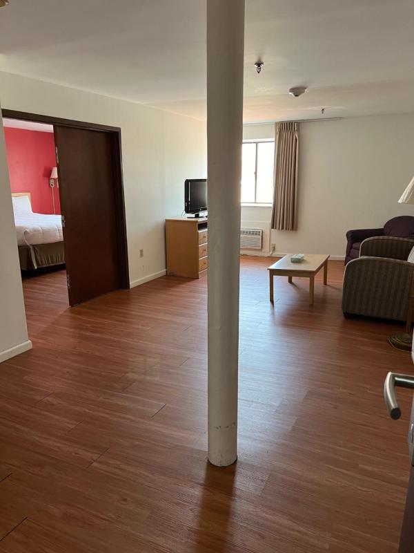 King Suite image 3