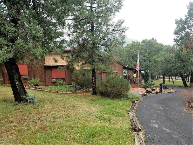 Three-Bedroom Holiday Home  image 3