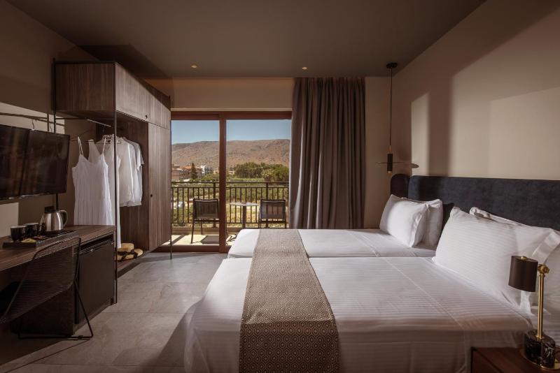 Standard Double Room image 1