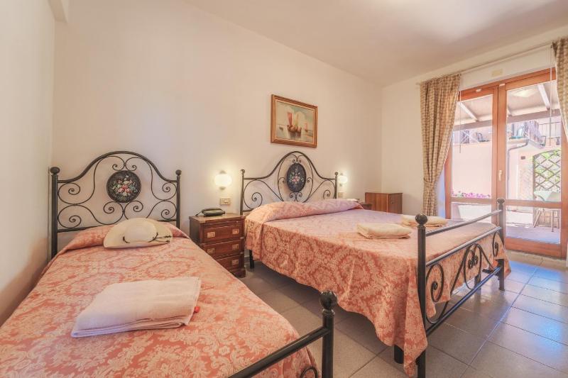 Triple Room image 3