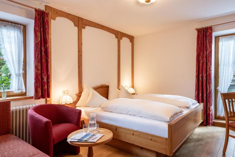 Superior Double Room image 2