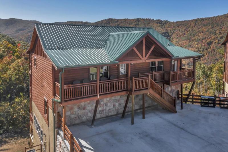Splash of Gatlinburg cabin - image 46