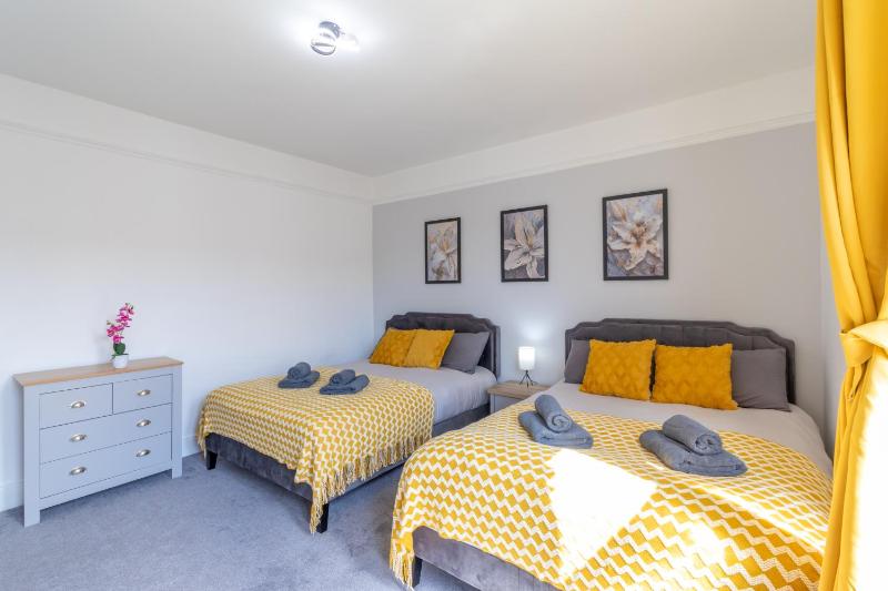 Open Mind Property - Cosy Home - 7 Beds & Parking - image 17