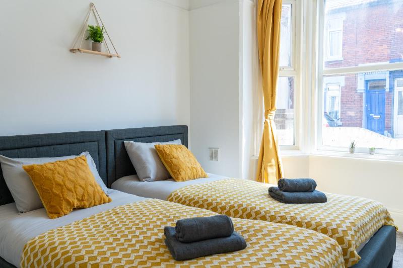 Open Mind Property - Cosy Home - 7 Beds & Parking - image 28