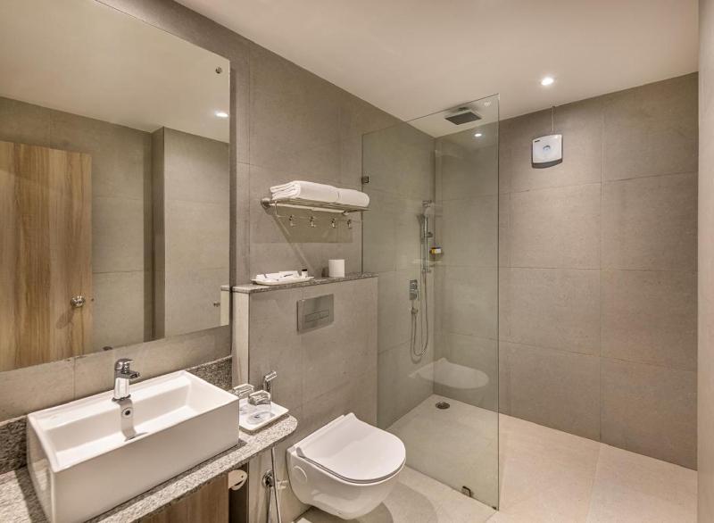 Comfort Inn Grand Kaushambi - image 12