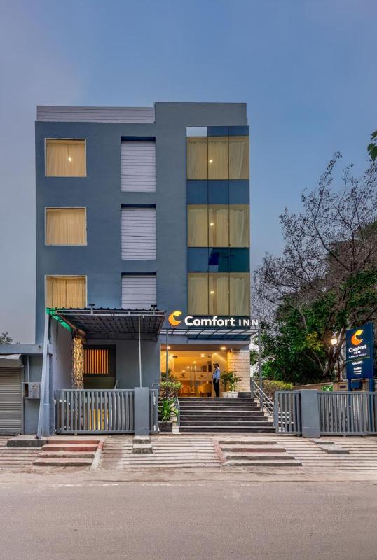 Comfort Inn Grand Kaushambi - image 19