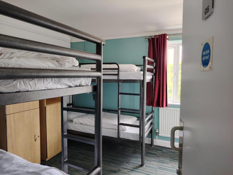 Quadruple Room with Shared Bathroom image 4