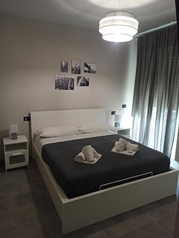 Double Room with Private Bathroom image 1