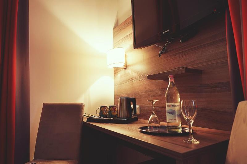 Deluxe Double Room image 4