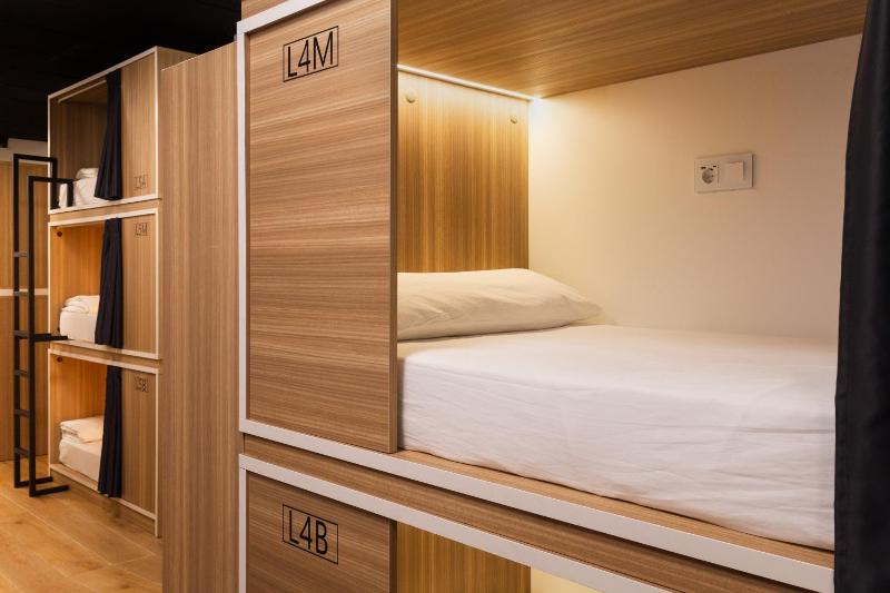 Hostal Siesta & Go Nuevos Ministerios - image 5