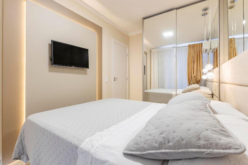 Apartamento aconchegante para famílias no centro da Praia de Bombinhas - image 10