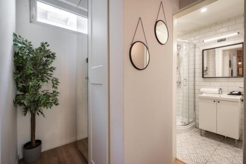 Boutique apartment 1 - image 14
