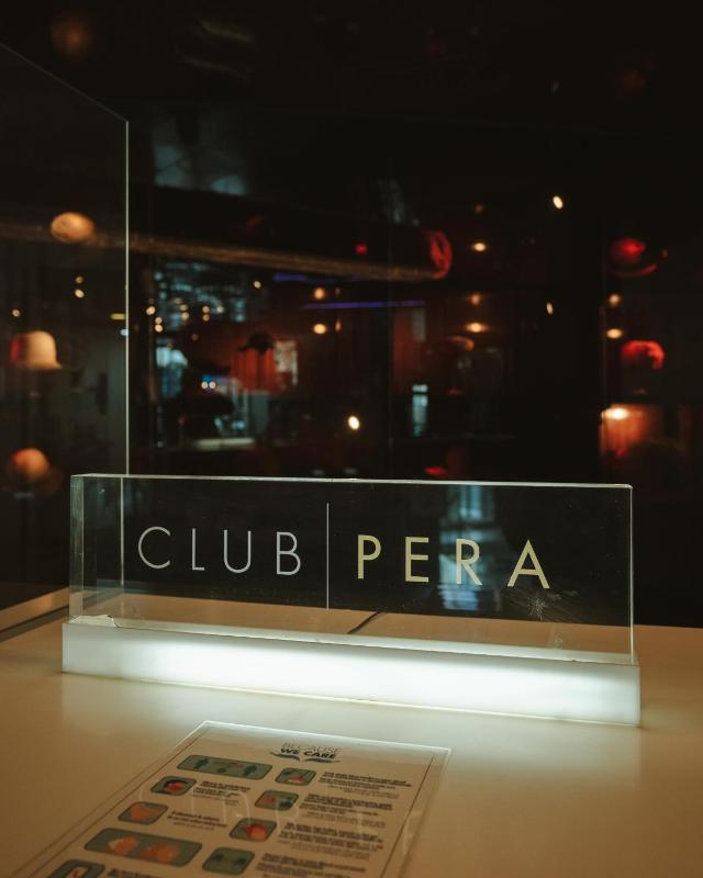 Club Pera Sea View image 3