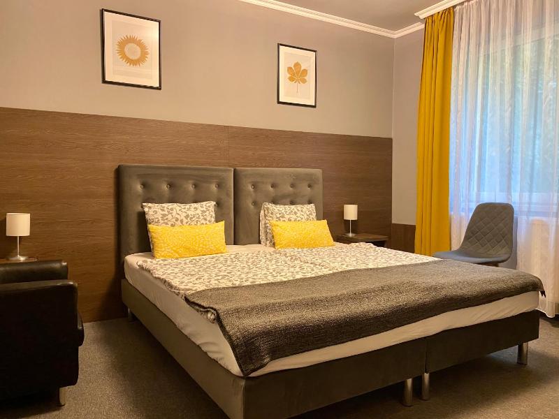 Double or Twin Room image 1