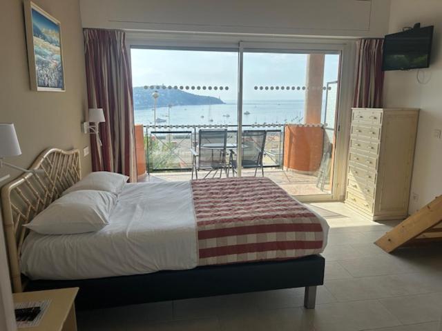  Family Room with Sea View image 4