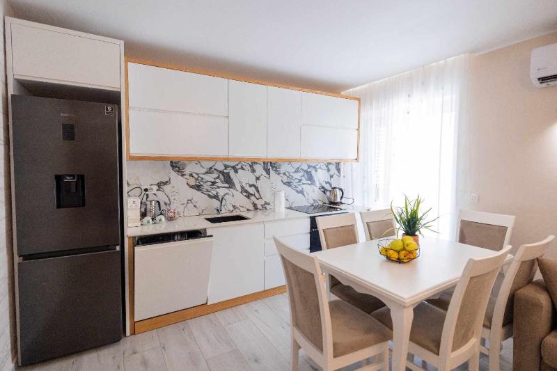 Zoto Luxury Apartment - image 11