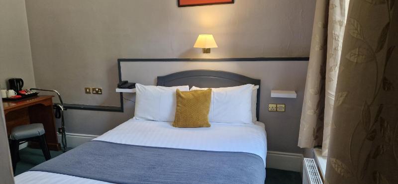 Single Room image 2