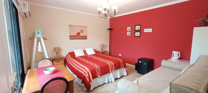 Habitación de huéspedes con entrada independiente Images