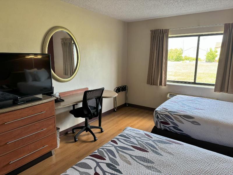 Deluxe Double Room image 1