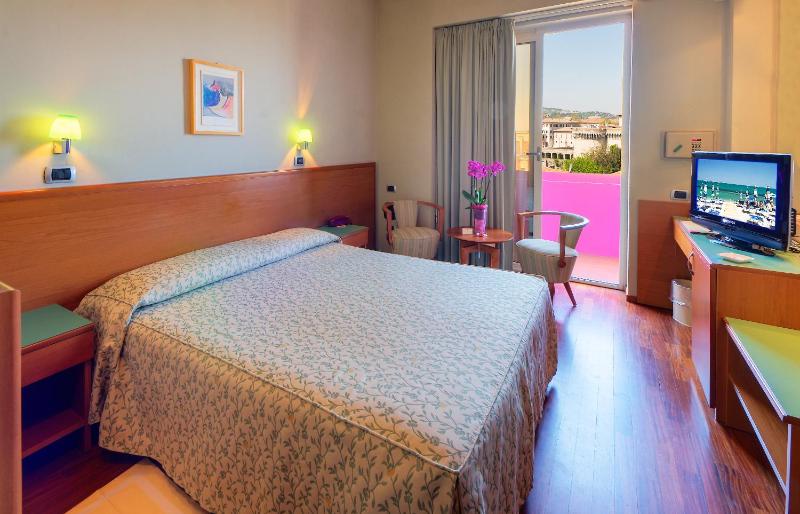 Double or Twin Room image 1