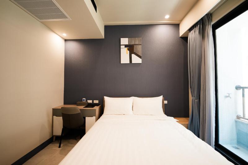 Standard Double Room image 1