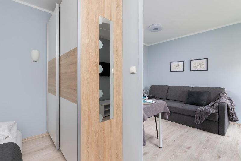 Apartment Dworska Close to the Beach by Noclegi Renters - image 15