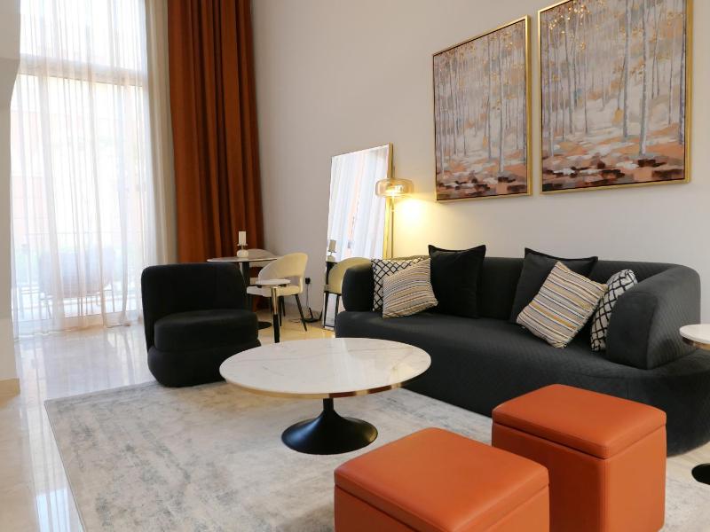 Luxury Apartment in The Pearl Qatar - image 1