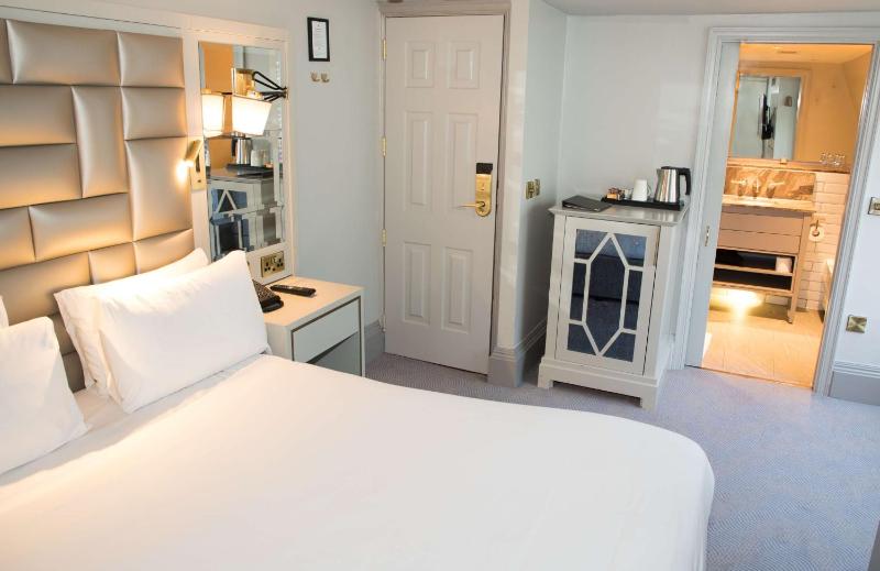 Boutique Standard Room image 3