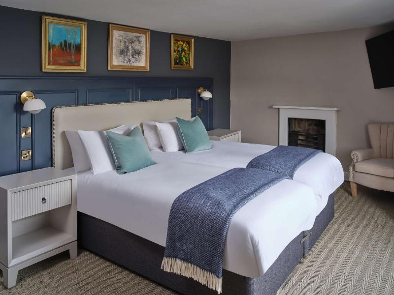 Two-Bedroom Traditional Suite image 1