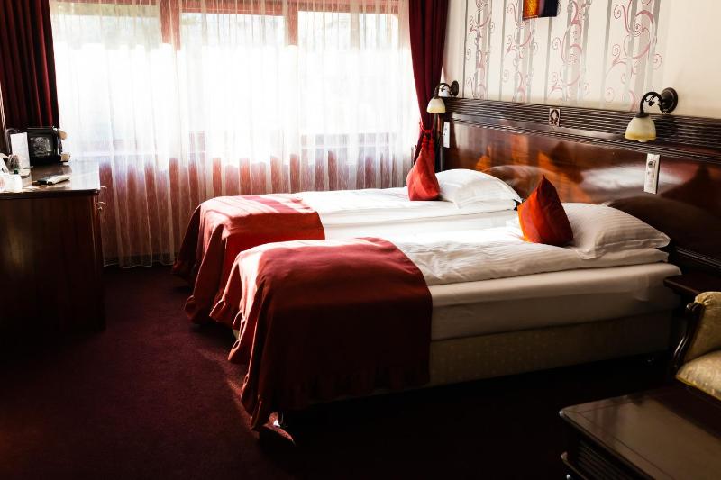 Executive Double or Twin Room image 3