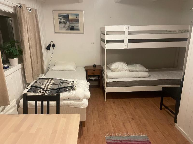 One-Bedroom Cottage image 2