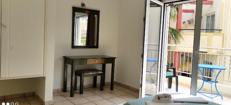 Two-Bedroom Apartment with Sea View image 3