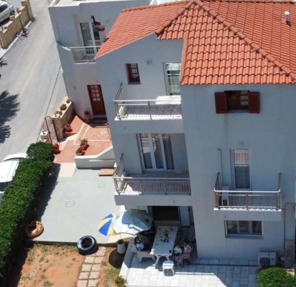 One Bedroom Apartment with Sea View 3 Adults image 4