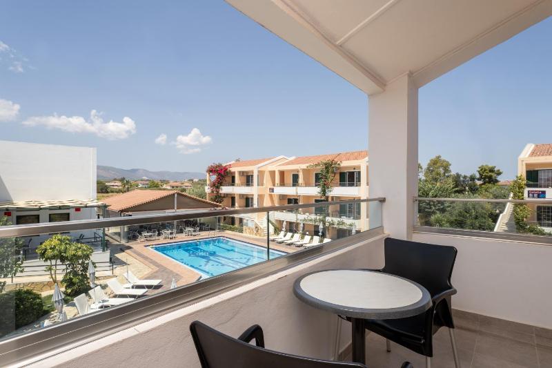 Superior Double or Twin Pool View image 3