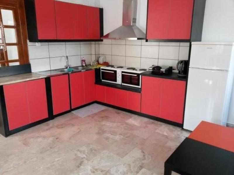 Fira Backpackers Place - image 5