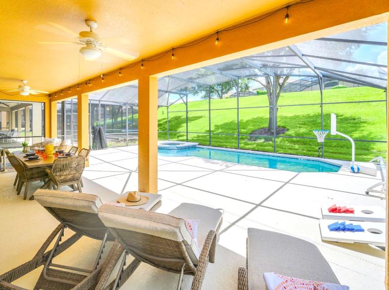 Family Villa with Private Pool Game Room & Themed Rooms - image 33