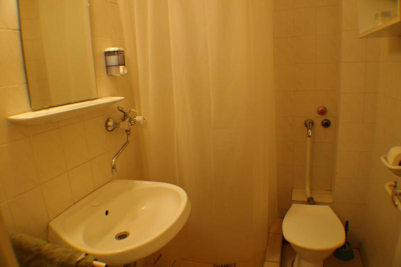 Quadruple Room image 2