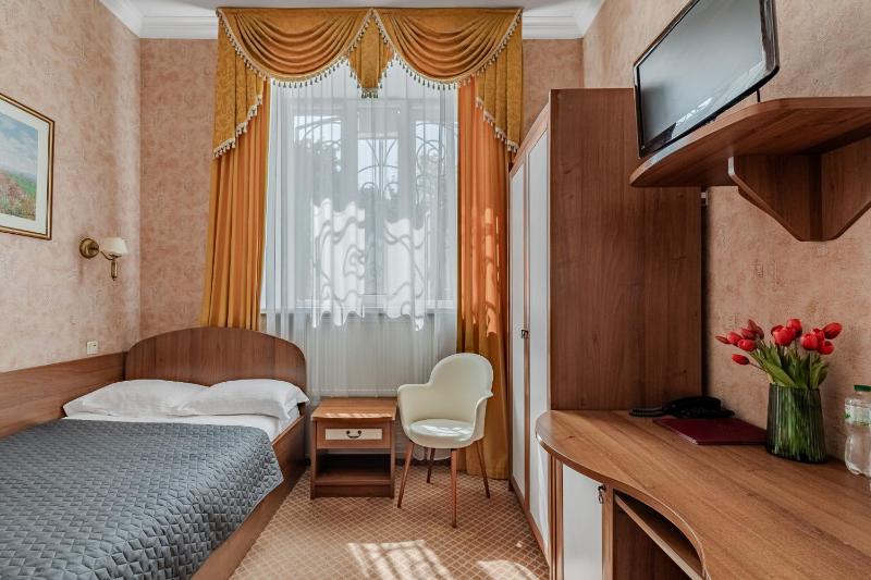 Single Room image 4