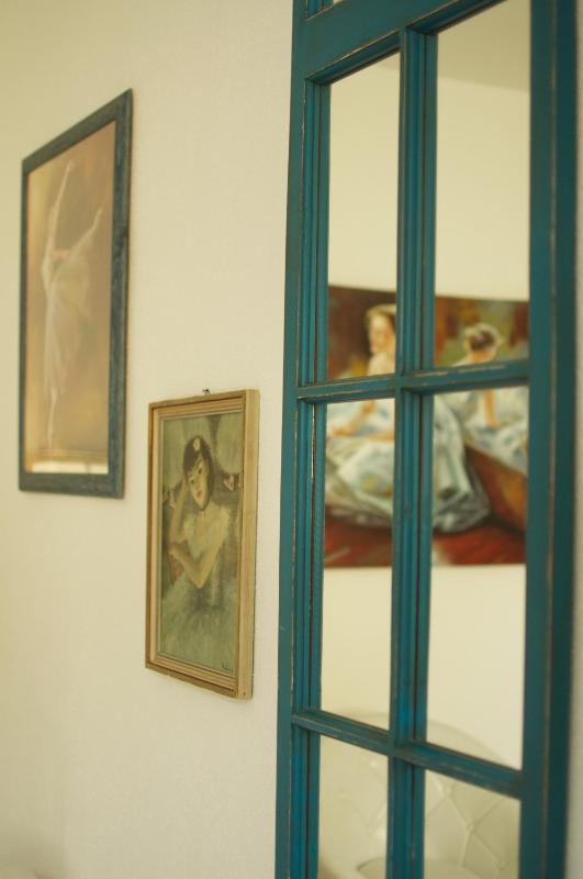 Deluxe Triple Room image 4
