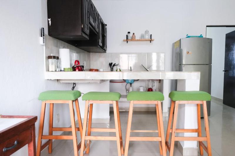 Remodeled Cozy Central 3 blocks from the Malecon - image 46