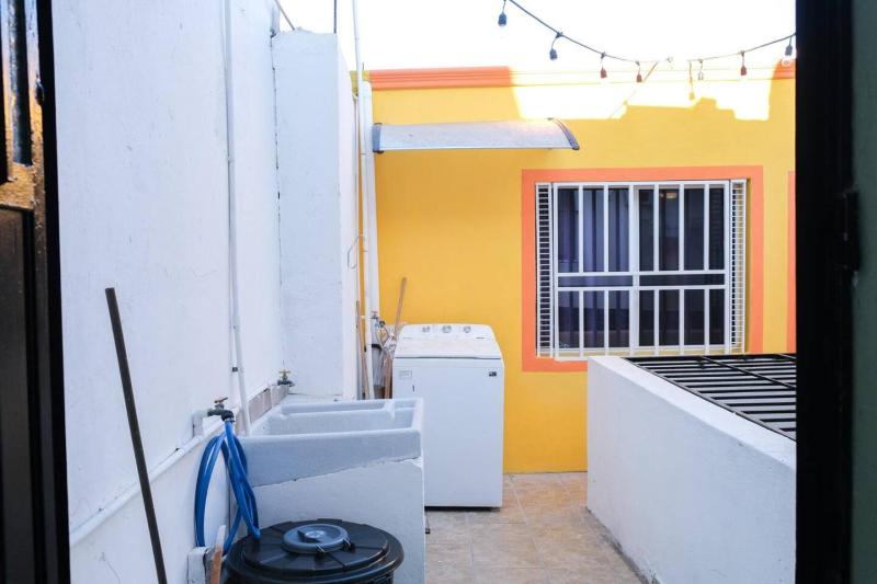 Remodeled Cozy Central 3 blocks from the Malecon - image 30