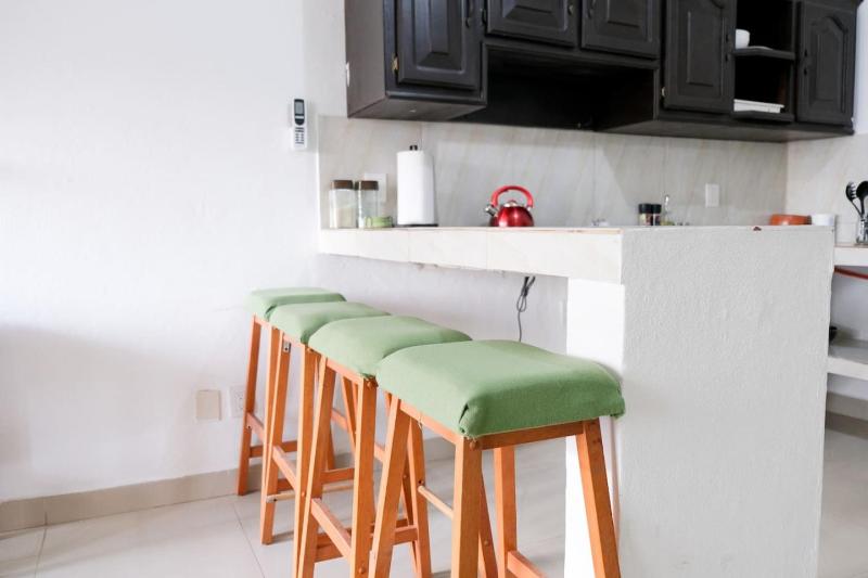 Remodeled Cozy Central 3 blocks from the Malecon - image 12