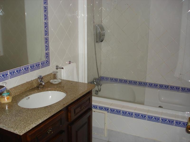 Triple Room image 2