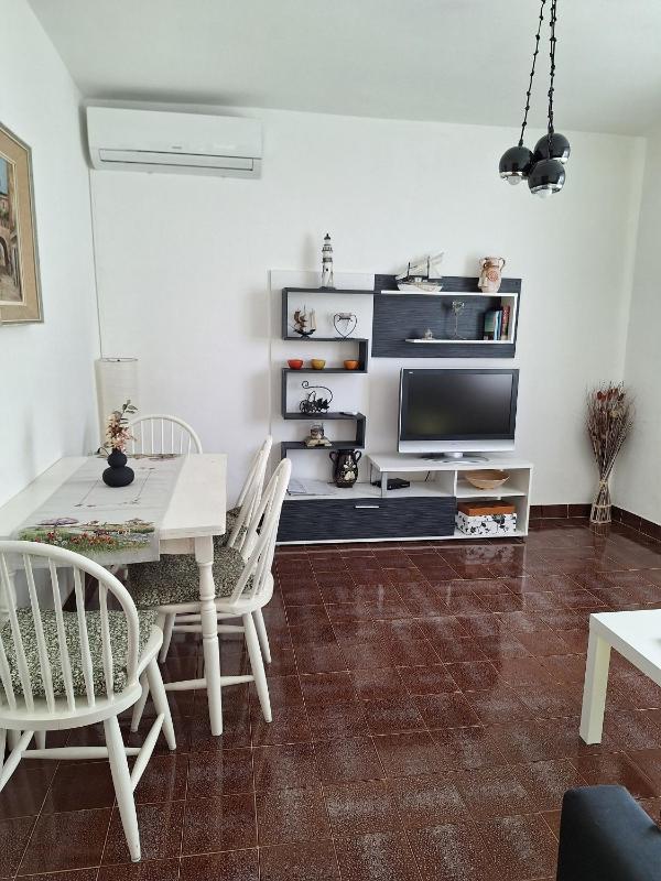 Two-Bedroom Apartment with Terrace image 4