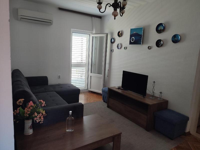 Two-Bedroom Apartment with Terrace and Sea View image 1