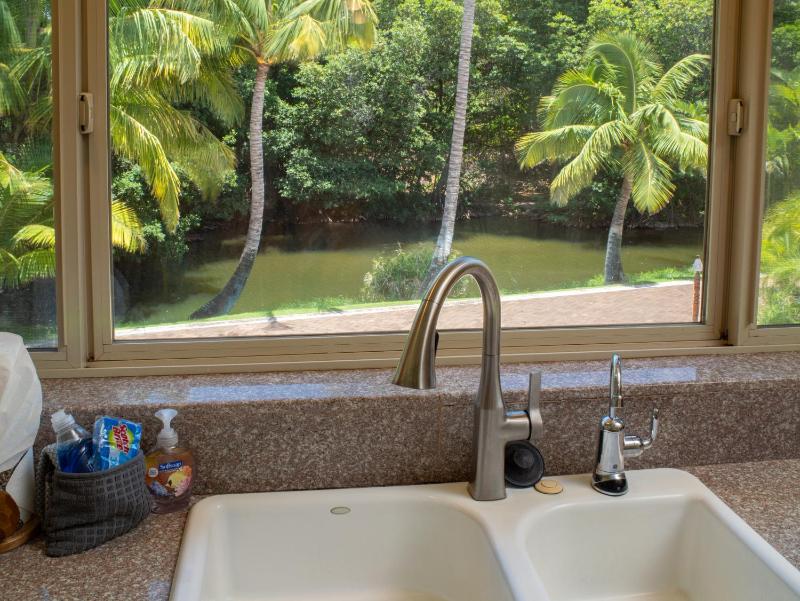 Aloha Aku Ohana Suite - Spacious Garden View Oasis - image 26