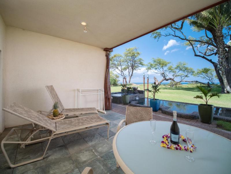 Aloha Aku Bamboo2 Suite - A Serene Retreat by the Shore - image 24